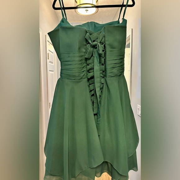 Dark green chiffon short formal dress with corset tie in back - Picture 2 of 7